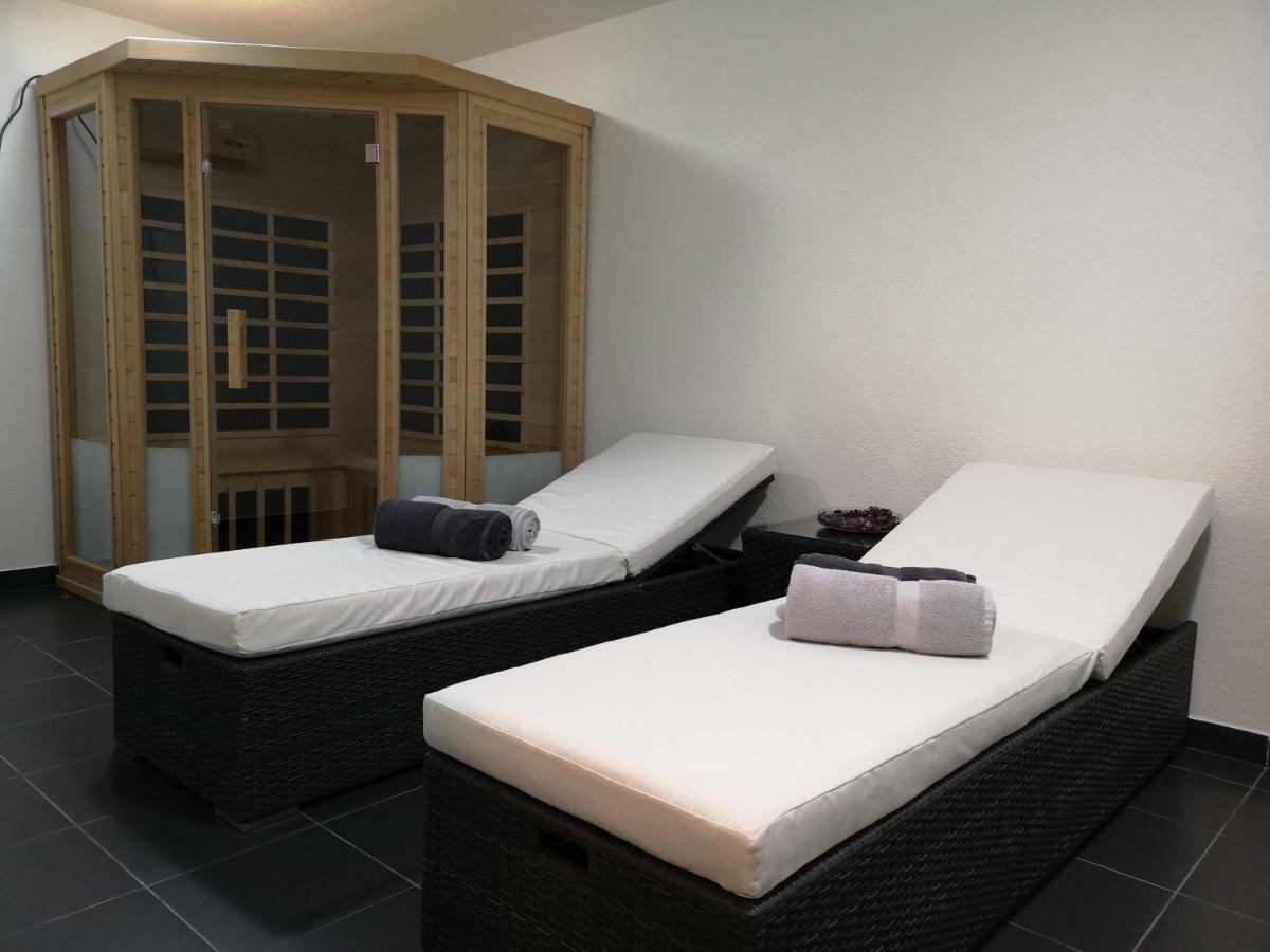 Apartma Lucijana มอยสตรานา ภายนอก รูปภาพ