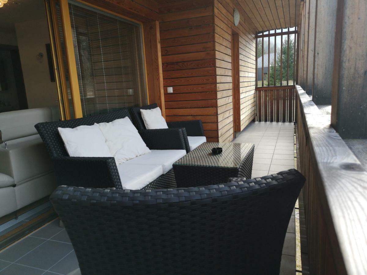 Apartma Lucijana มอยสตรานา ภายนอก รูปภาพ